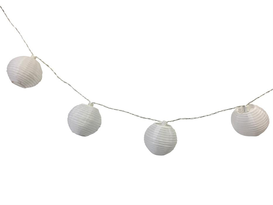 LED Solar Lichterkette mit 10 weissen
Nylon Balls mit je 1 warm weissen LED