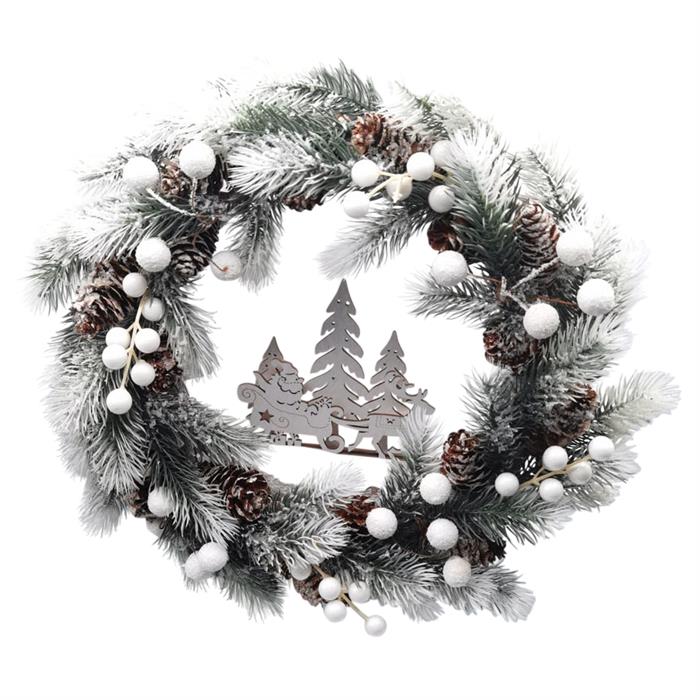 Couronne de Noël avec scène forestière
décoré de boules blanches
et des pommes de pin