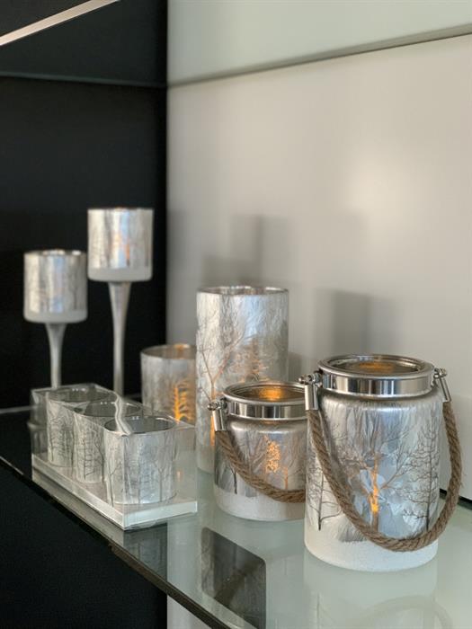 Lot de 3 lanternes en verre
Conception : paysage d'hiver
argent
H:7cm P:6cm