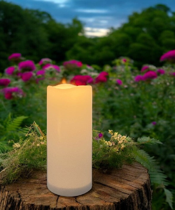 LED Solar Kerze Kunststoff
Outdoor wasserdicht IP44
D:10cm - H:25cm
Farbe weiss