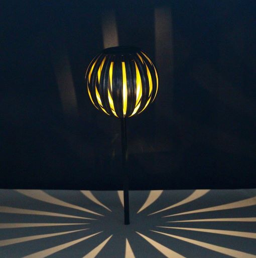 LED Solar Leuchte Metall
rund 1 LED zum Aufstellen
oder zum Stecken