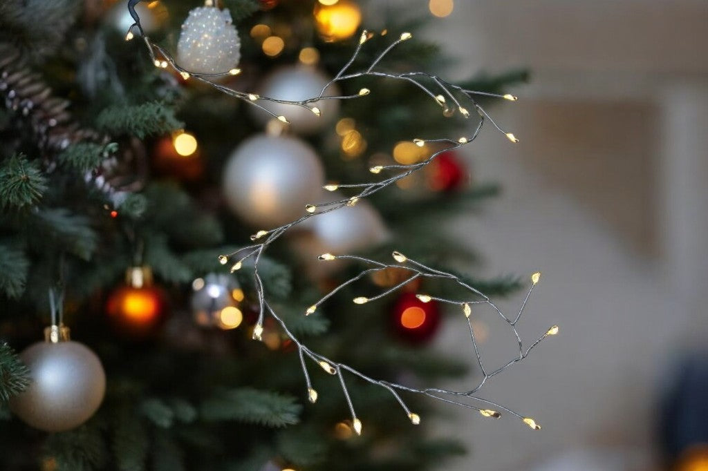 LED Outdoor Micro Draht Lichterkette
Cluster 100 LED L:200cm
silber Draht