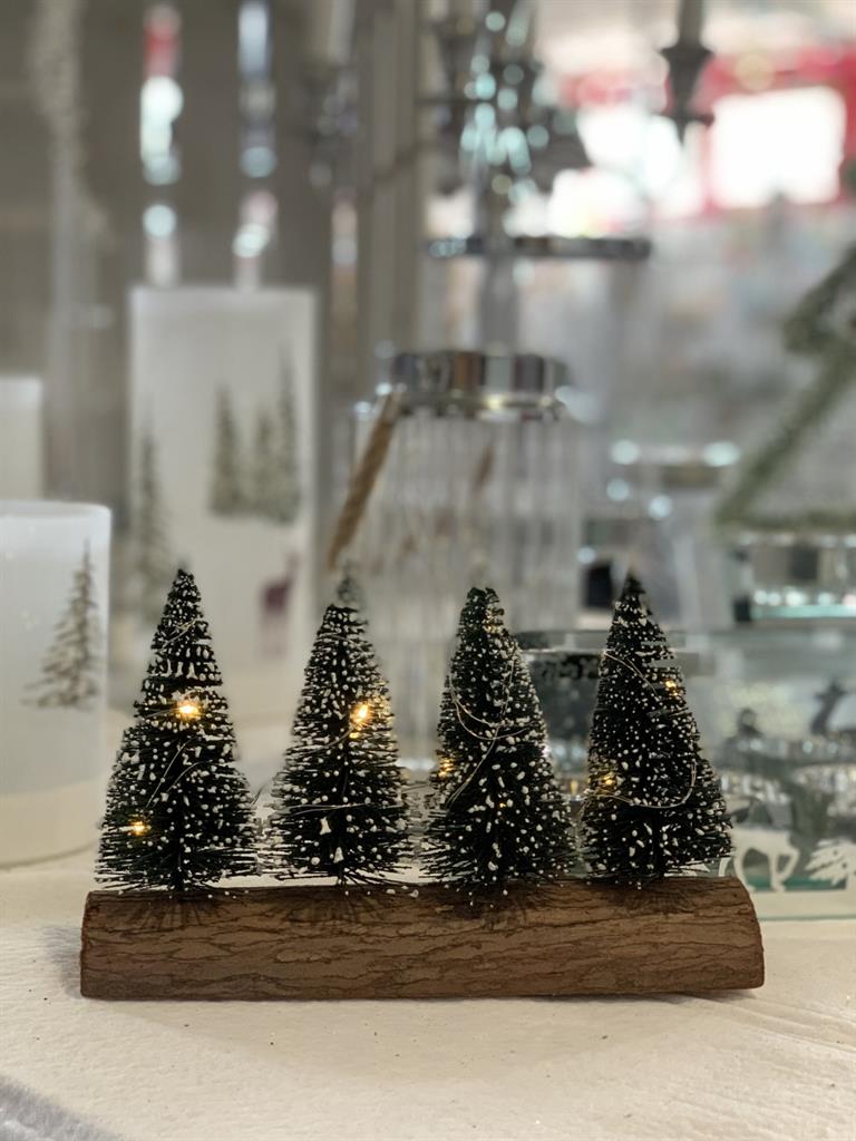 LED Tannenbäume (4 Stk) Grün auf Holzsockel mit 10 LED