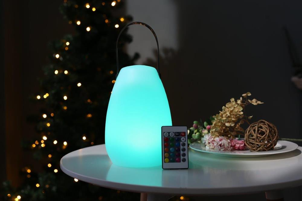 LED Tischlampe mit 6LED
mit Farbwechsel
D:8.5cm x H:20cm
Fernbedienung