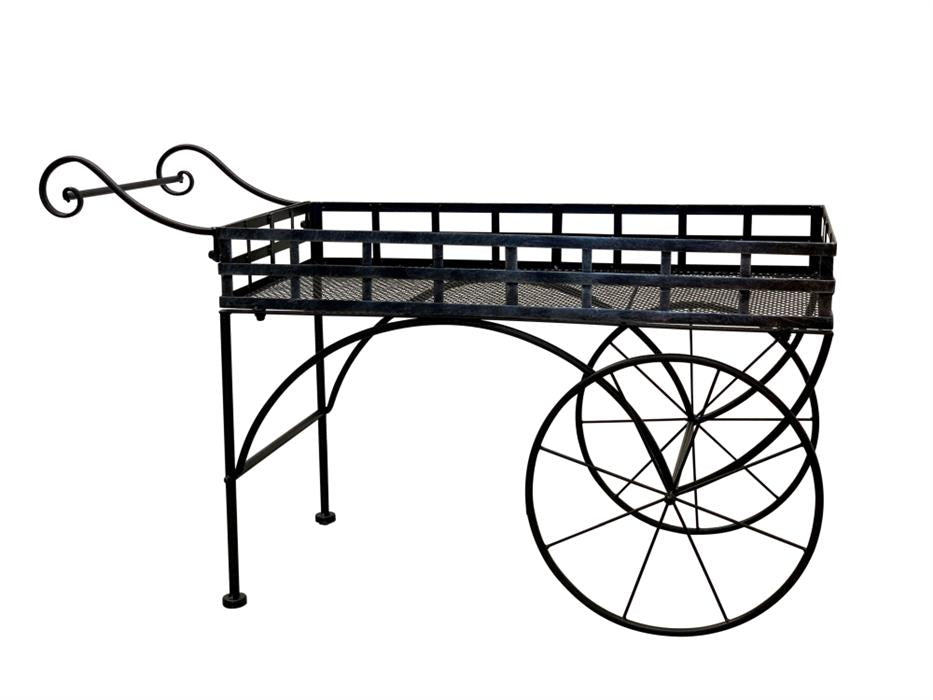 Pflanzenständer Wagenform aus Metall
Farbe: Anthrazit
L:99cm B:43cm H:58cm
