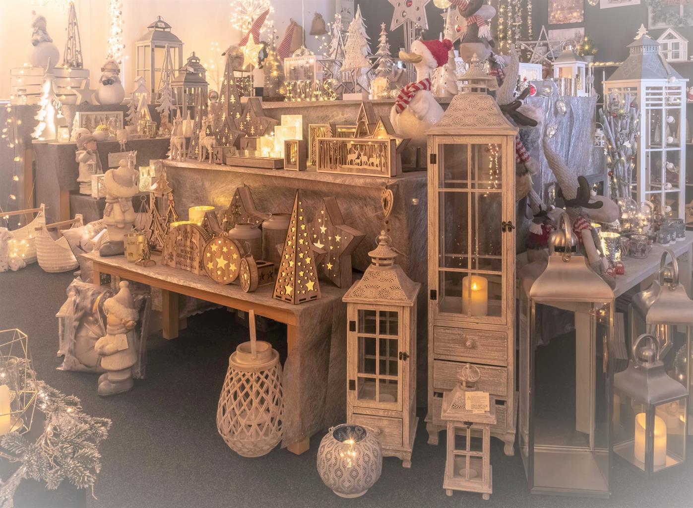 LED Diorama Holz Bogen
20 LED-B:56cm, Antic White Holz m.Antic white Hirschen