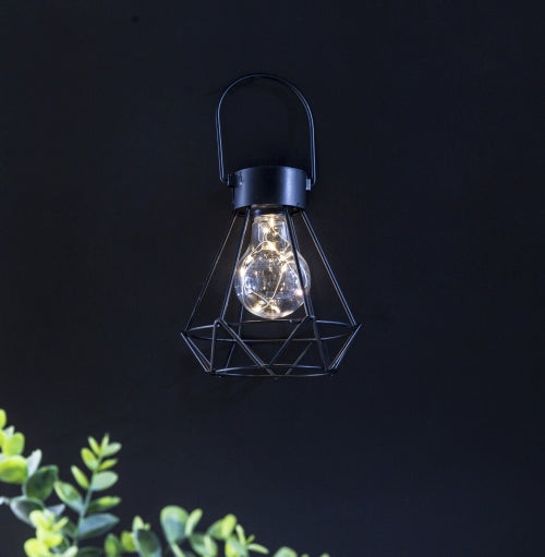 LED Solar Lampe aus Metall
mit 10 LED
Farbe: Schwarz
D:14cm H:24.5cm
