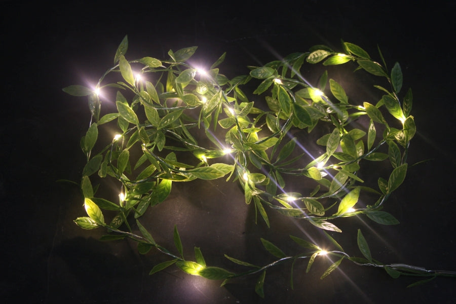 Catena luminosa a LED con foglie di salice artificiale
L:300cm - 30 LED