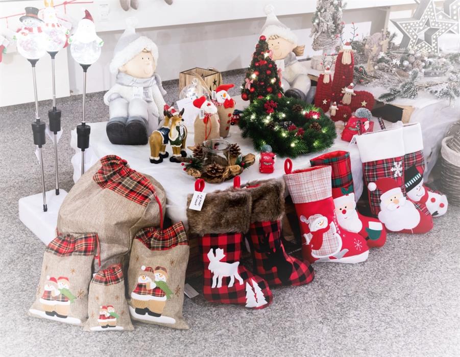 Jutesack mit rotem Zugband
Design: Schneemann
Grösse: B:21cm H:30cm