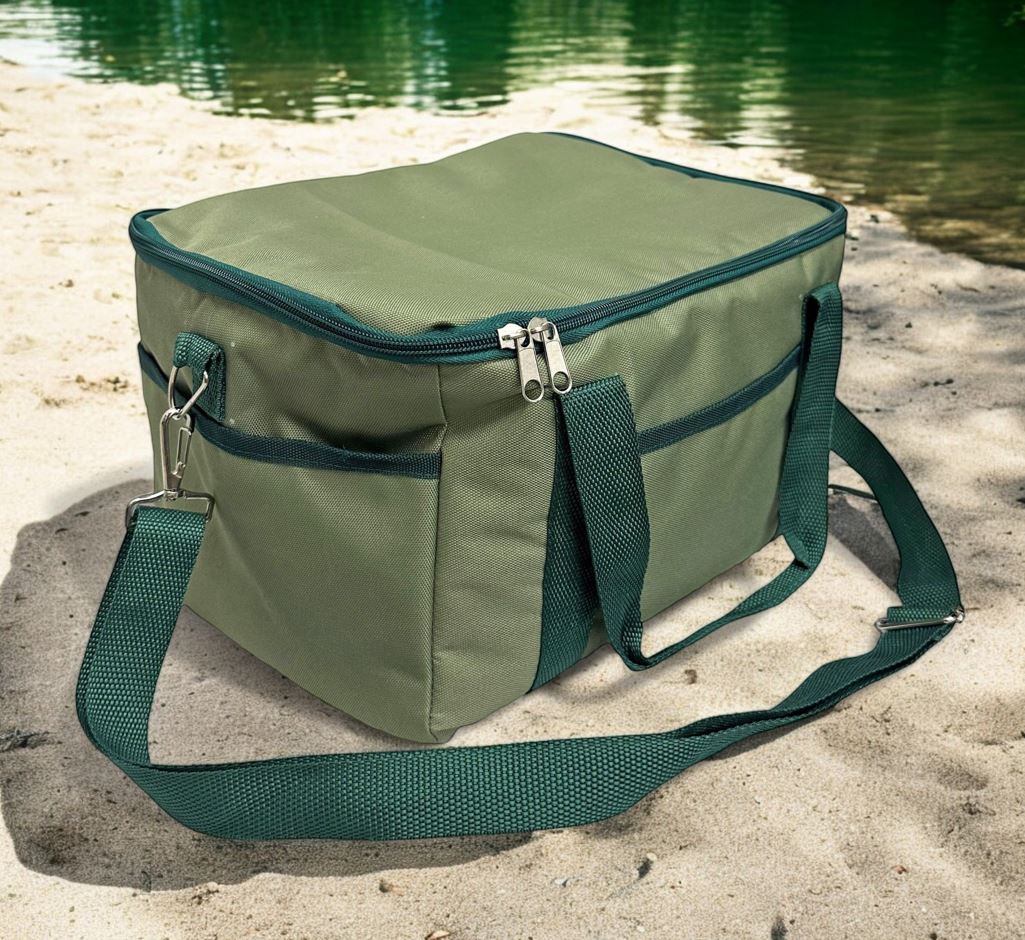 Kühltasche mit 3 Aussenfächern Tragegurt, Tragehenkel Farbe grün