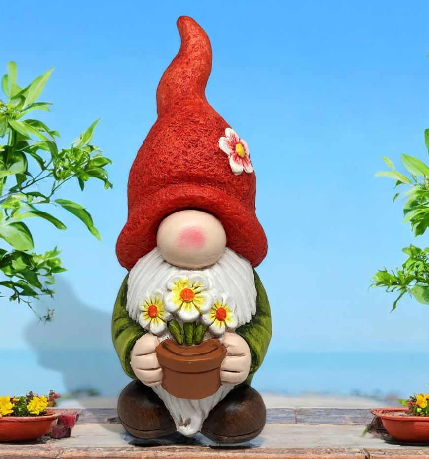 Gartenwichtel stehend 
mit Blumentopf 
und rotem Hut 
H28cm