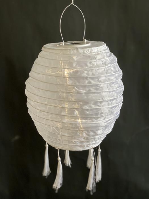 LED Solar Outdoor Lampion
Weiss Oval
H:30cm D:25cm
5 LED - Warm weisses Licht