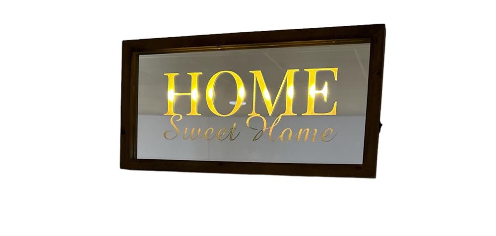 LED Spiegel mit
Schriftzug Home
B40 x H20cm mit 8 LED