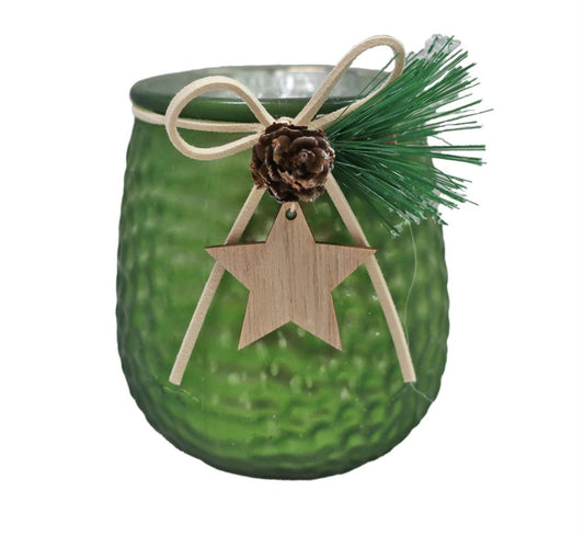 Windlicht Glas grün dekoriert mit Herz Anhänger und Tannzapfen