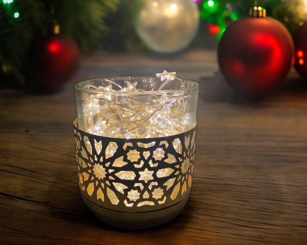 Windlicht aus Glas 
mit goldiger Metallverzierung 
D9cm H10cm