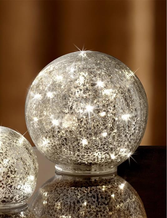 LED Glas Kugel
gebrochenes Glas (Crack)
D:15cm mit 15 LED