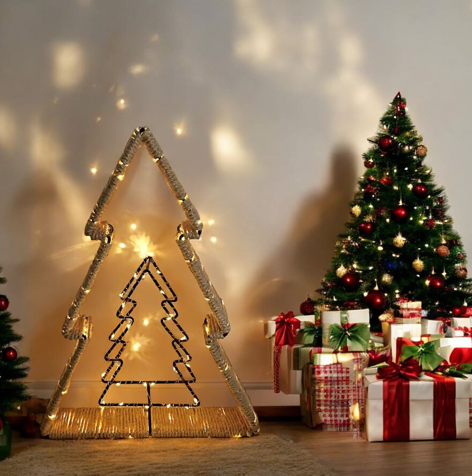 LED Tannenbaum aus Metall umringt mit Seil Schnur in der Mitte kleiner Stern schwarz