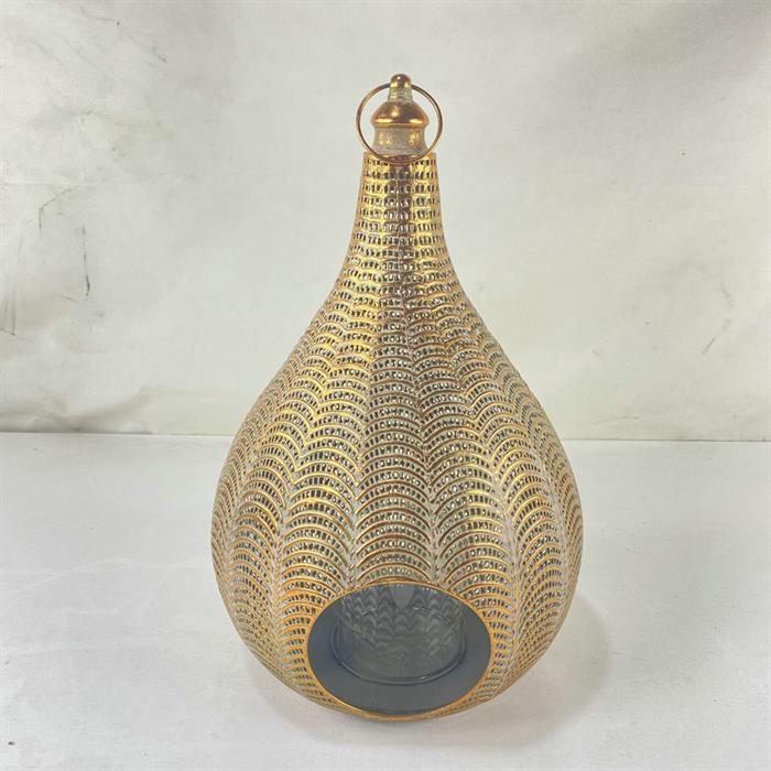 Laterne Oriental aus Metall in Gold
D34.5cm x H53.5cm
mit Glaseinsatz