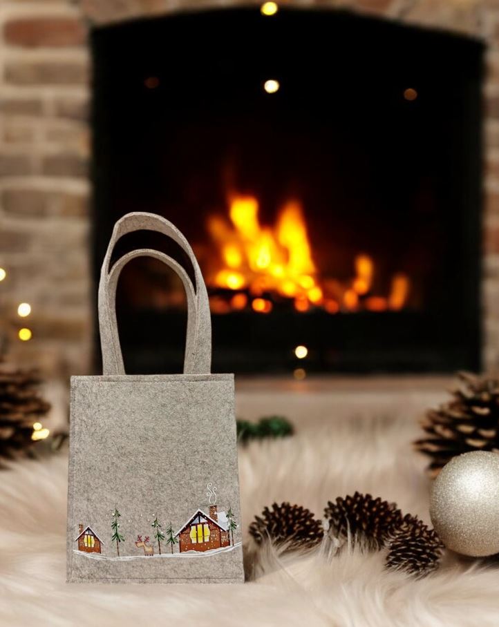 Tasche Xmas aus Filz in Grau mit Weihnachtsmotiv