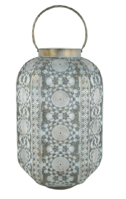 Laterne aus Metall Antik
mit Glaseinsatz
Farbe: antik Grau/Gold
D:30cm H:55.5cm