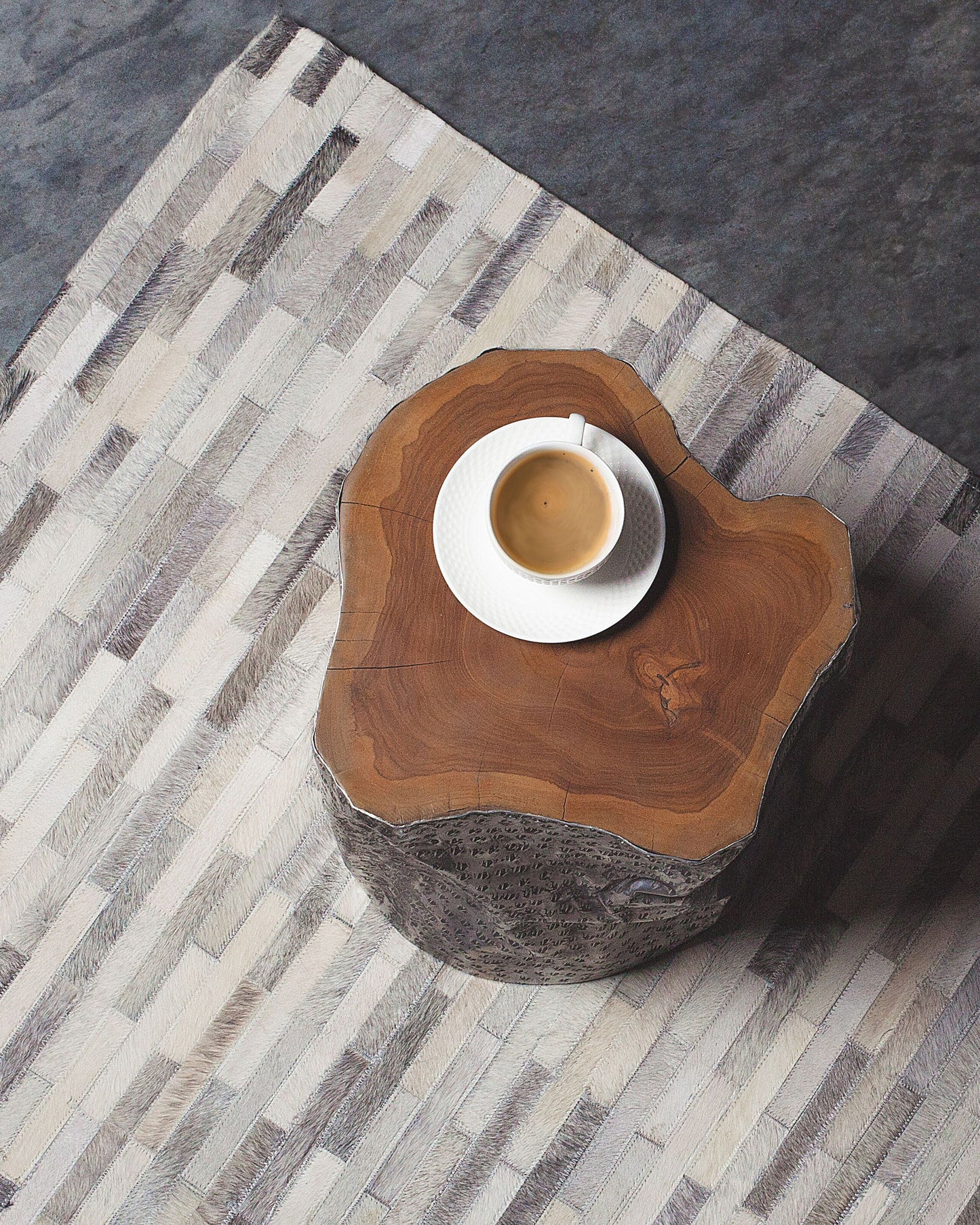 Teppich Kuhfell grau 140 x 200 cm Patchwork Kurzflor AHILLI