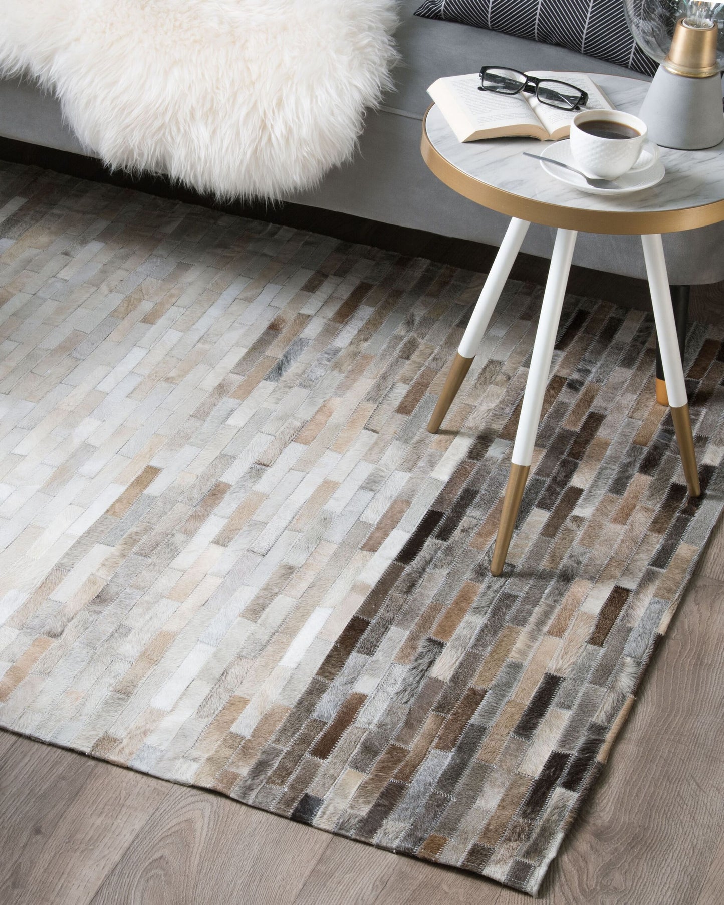Teppich Kuhfell braun / grau 140 x 200 cm Patchwork Kurzflor SINNELI
