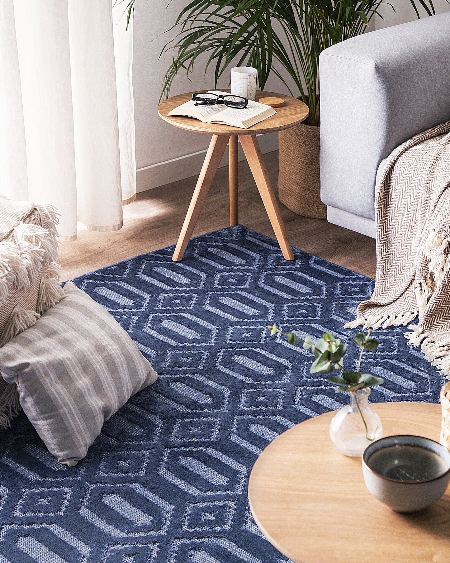 Teppich marineblau 160 x 230 cm geometrisches Muster Kurzflor ADATEPE