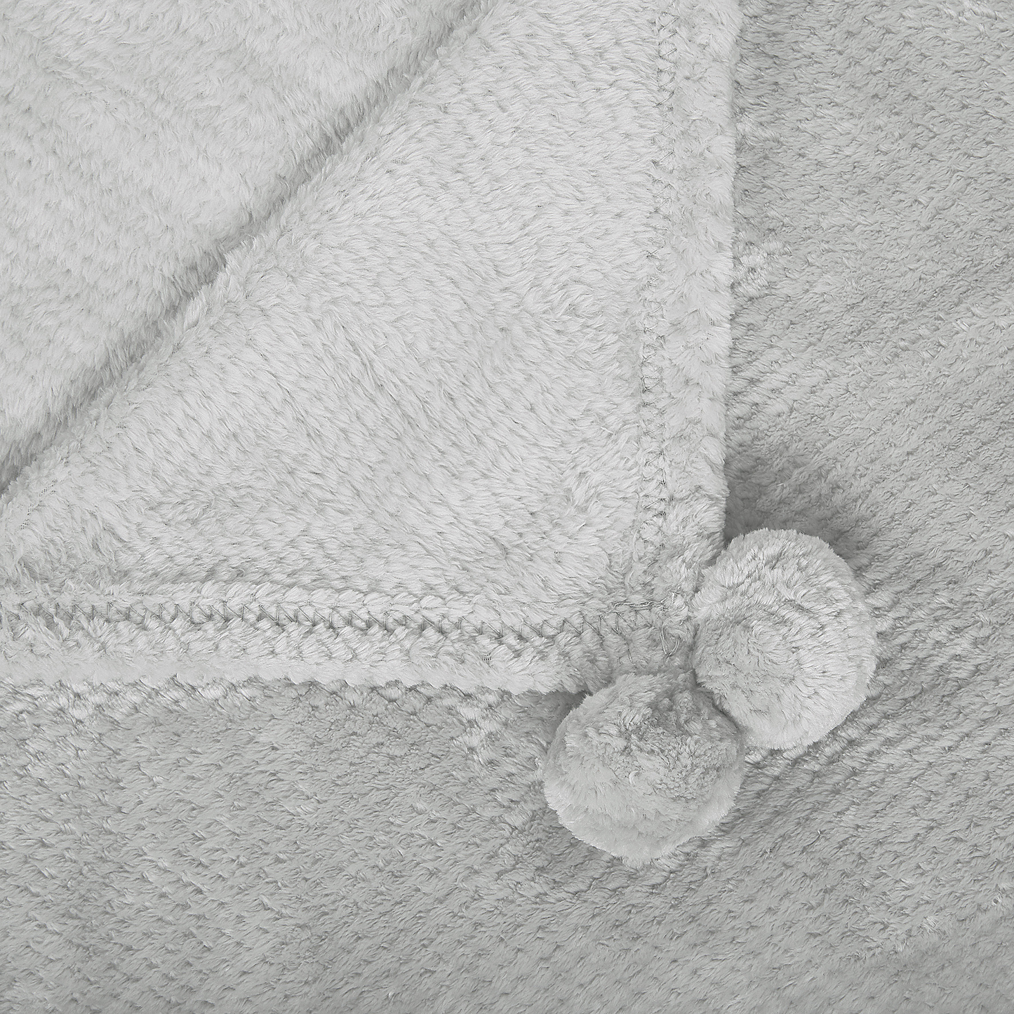 Kuscheldecke SAITLER 150 x 200 cm Hellgrau