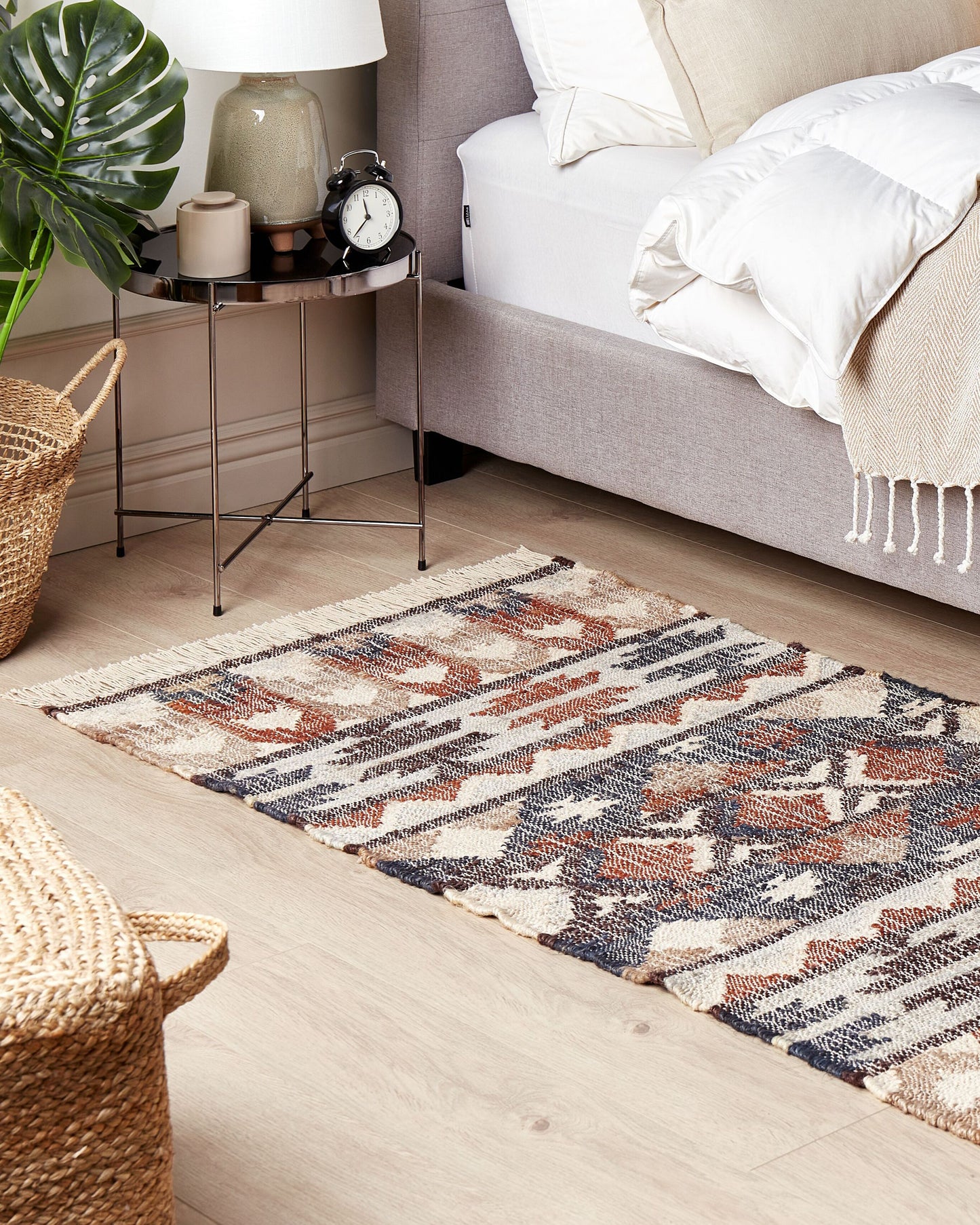 Teppich Jute mehrfarbig 80 x 150 cm geometrisches Muster Kurzflor KALFA