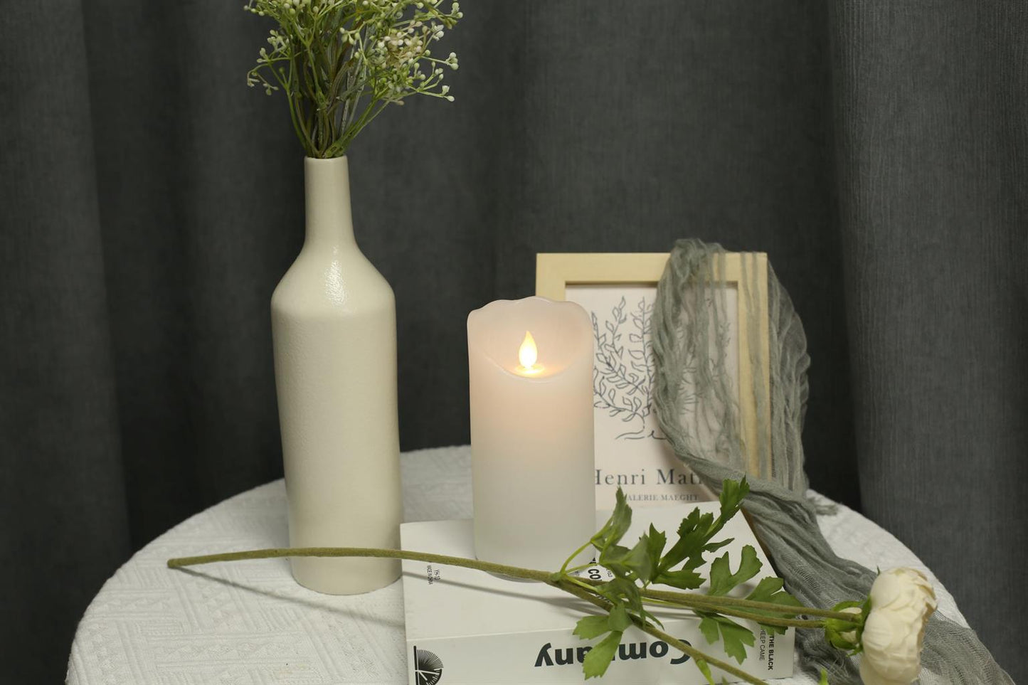 Bougie en cire LED rechargeable
 avec câble USB blanc
 P7,5cm H15cm