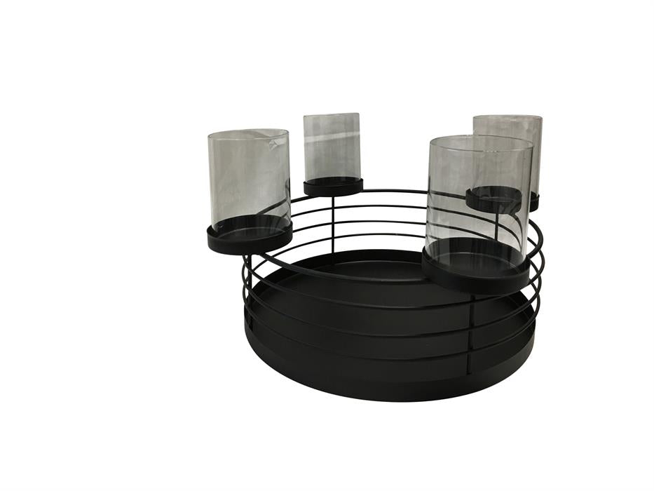 Bougeoir en noir
fait de metal
pour 4 bougies piliers