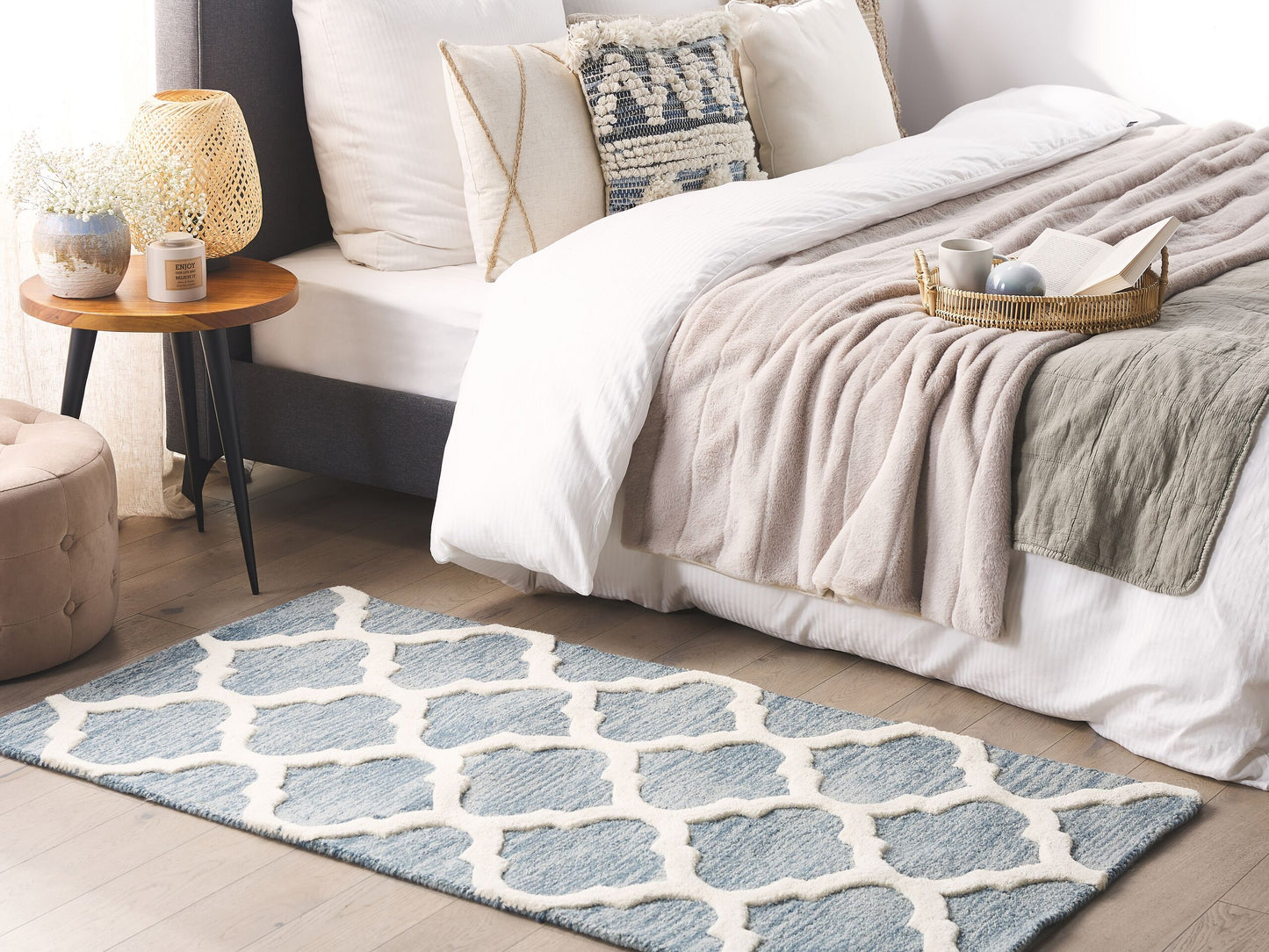 Teppich Wolle hellblau 80 x 150 cm marokkanisches Muster Kurzflor YALOVA