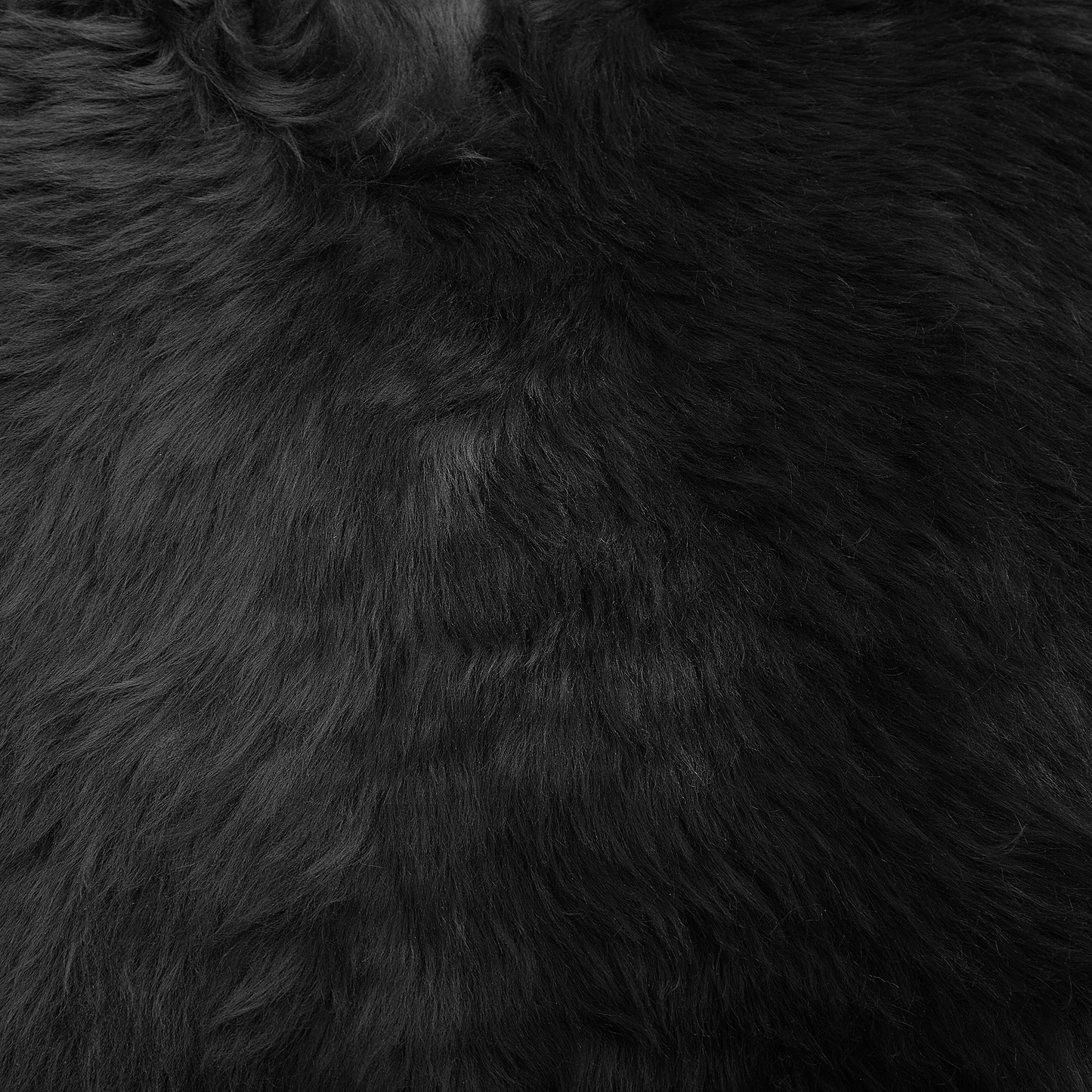 Schaffell-Teppich schwarz 100-110 cm Langhaar ULURU