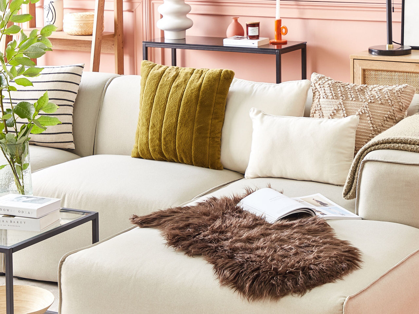 Schaffell-Teppich dunkelbraun 100-110 cm Langhaar ULURU