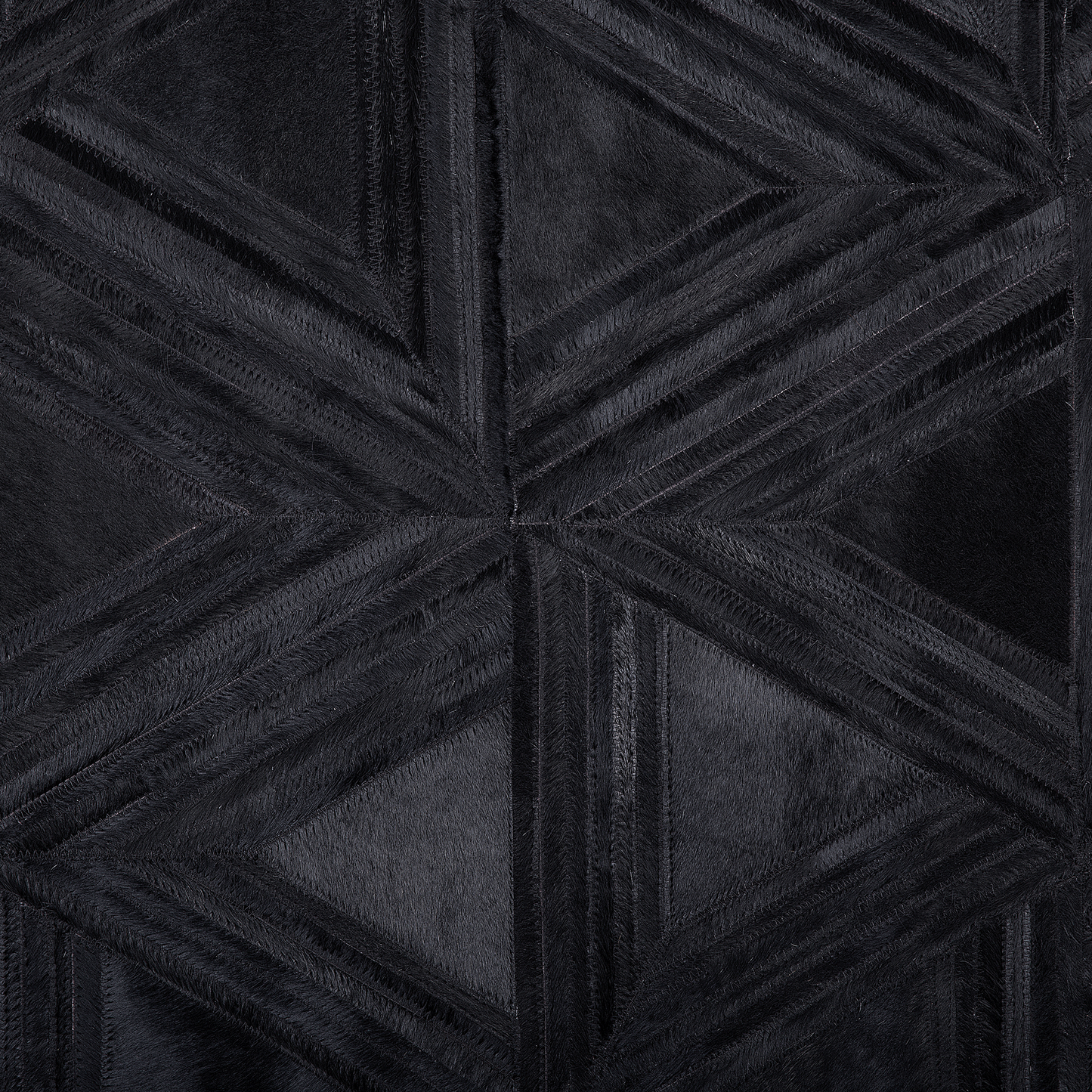 Teppich Kuhfell schwarz 140 x 200 cm geometrisches Muster Kurzflor KASAR