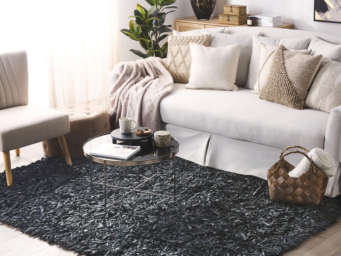 Teppich Leder schwarz 140 x 200 cm Shaggy MUT