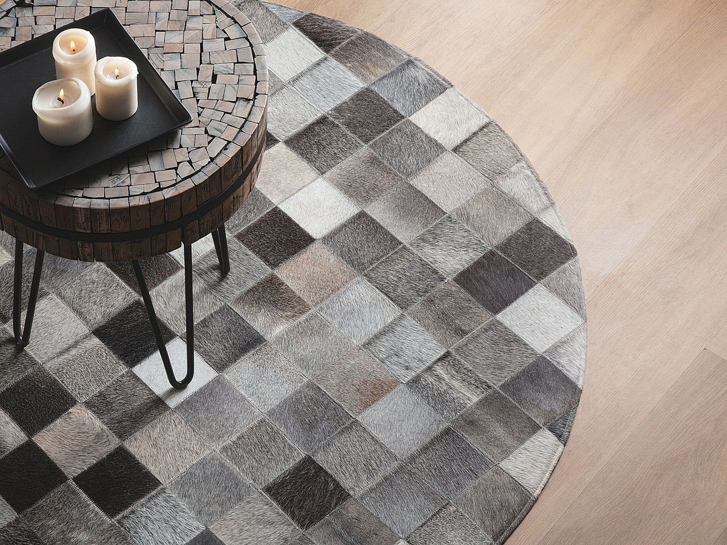 Teppich Kuhfell grau ⌀ 140 cm Patchwork Kurzflor BERGAMA