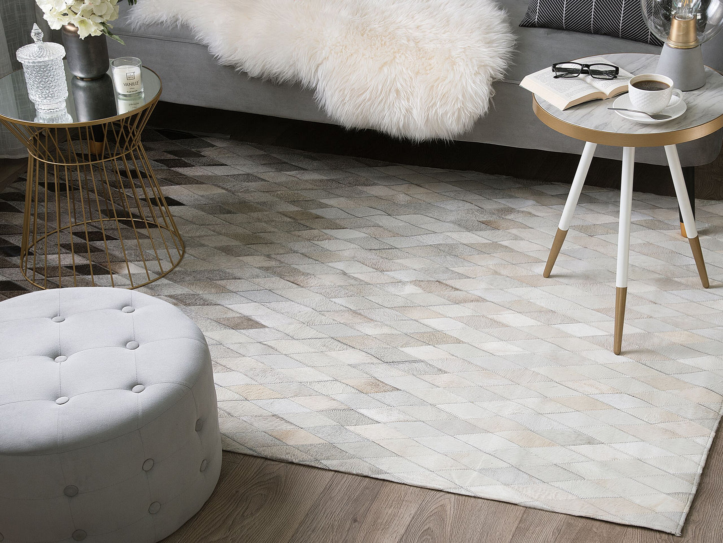 Teppich Kuhfell weiss / grau 160 x 230 cm Patchwork Kurzflor MALDAN