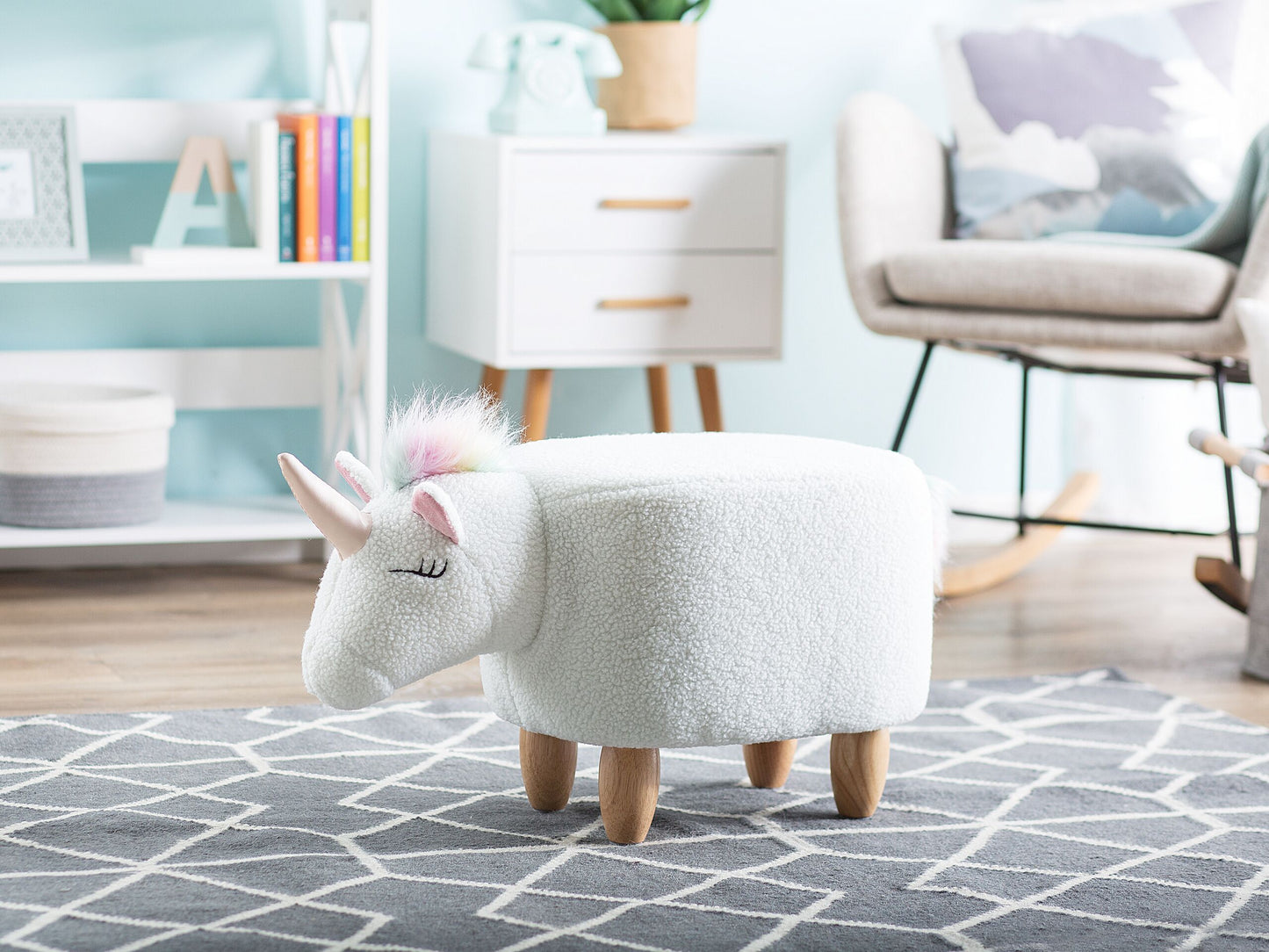 Hocker Felloptik / Gummibaumholz weiss Einhornform UNICORN