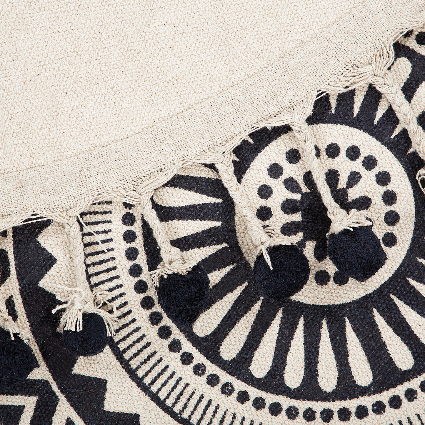 Teppich Baumwolle beige / dunkelblau ø 120 cm mit Quasten Kurzflor TATVAN