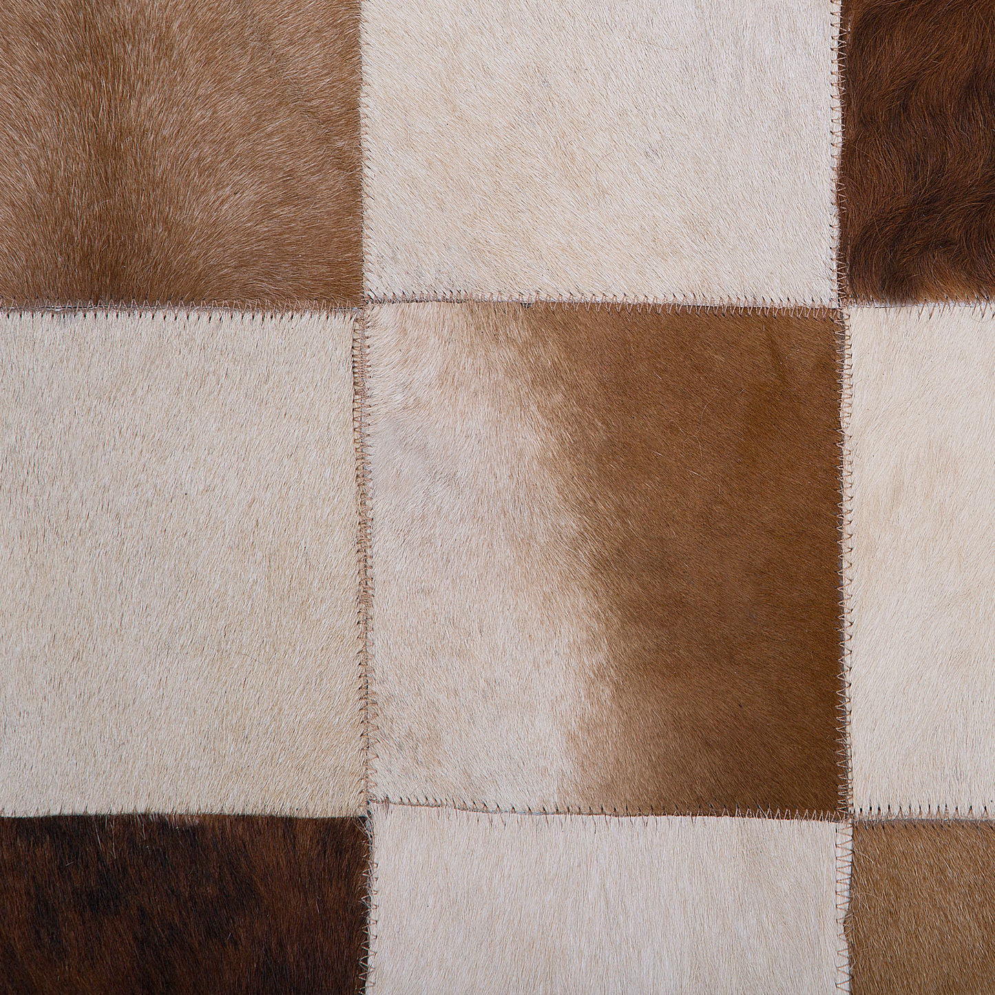 Teppich Kuhfell braun / beige 140 x 200 cm Patchwork Kurzflor SOLMAZ