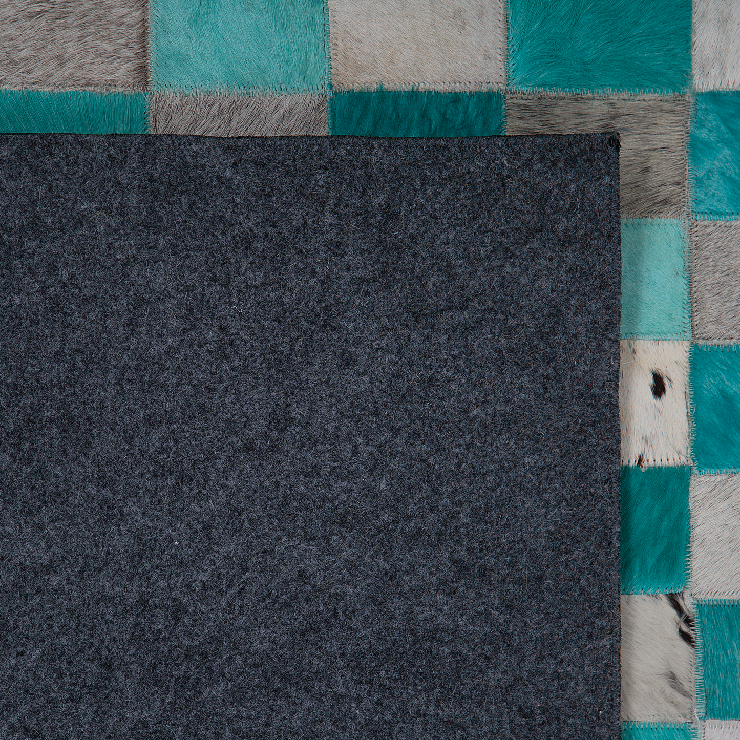 Teppich Leder türkis / grau 140 x 200 cm Patchwork Kurzflor NIKFER