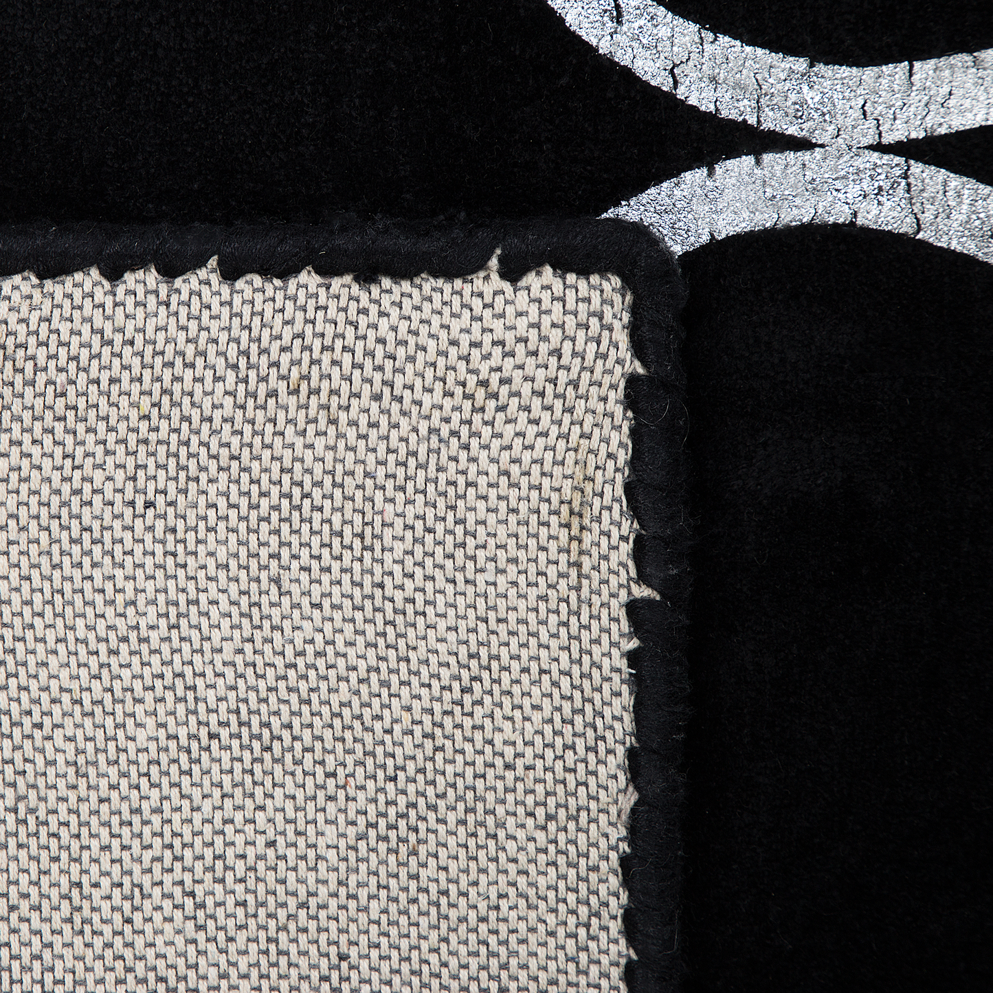 Teppich schwarz / silber marokkanisches Muster 140 x 200 cm Kurzflor YELKI