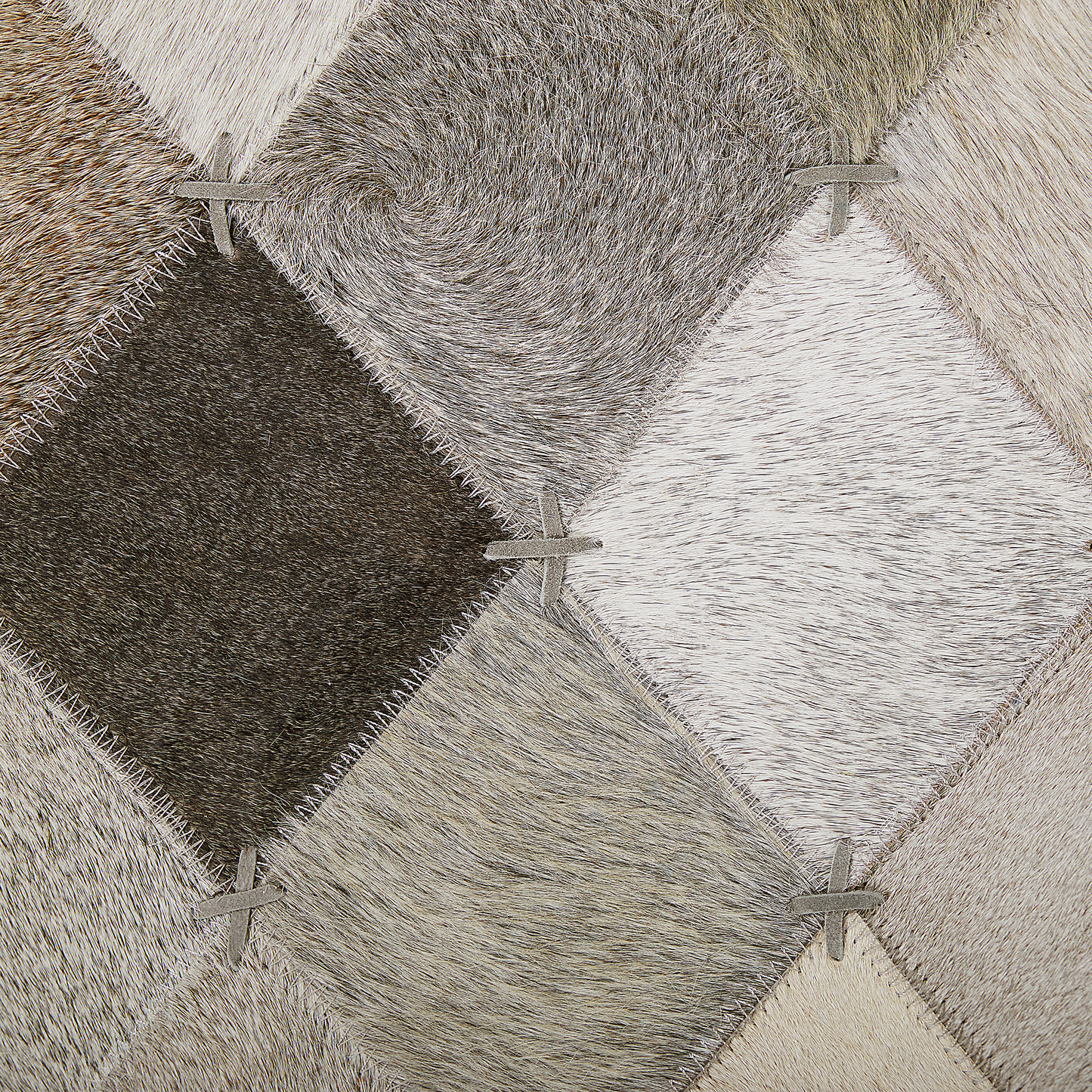 Teppich Kuhfell grau / braun 140 x 200 cm kariertes Muster Kurzflor BANAZ