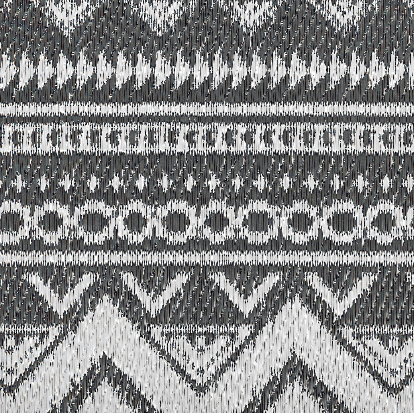 Outdoor Teppich schwarz 120 x 180 cm geometrisches Muster NAGPUR