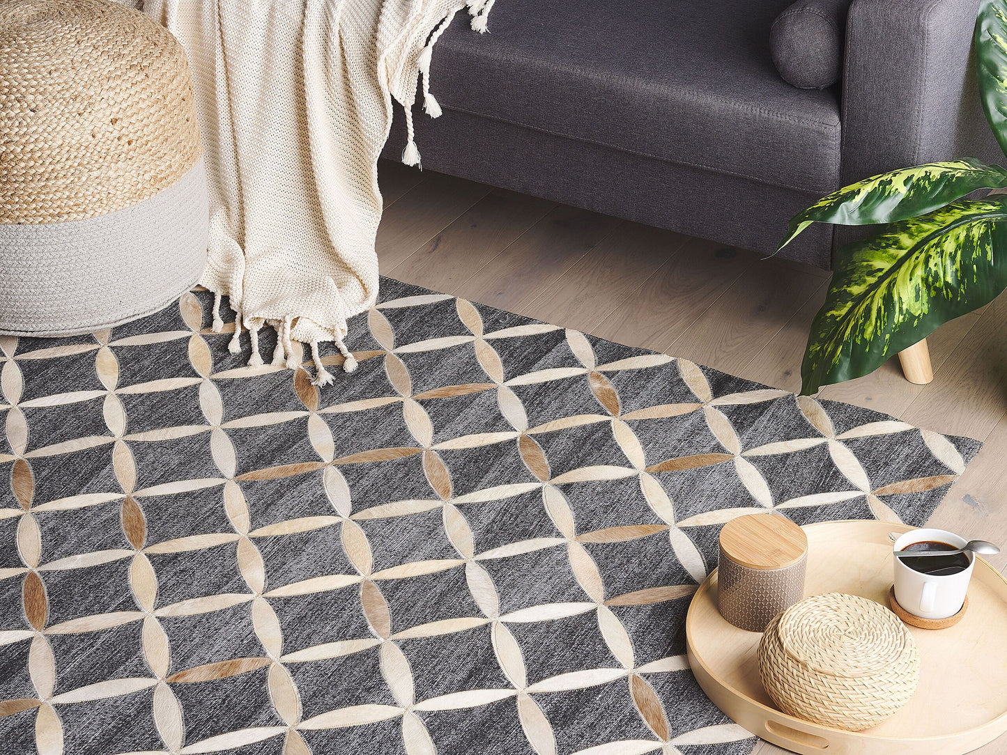 Teppich Kuhfell grau / beige 140 x 200 cm Patchwork Kurzflor GENC
