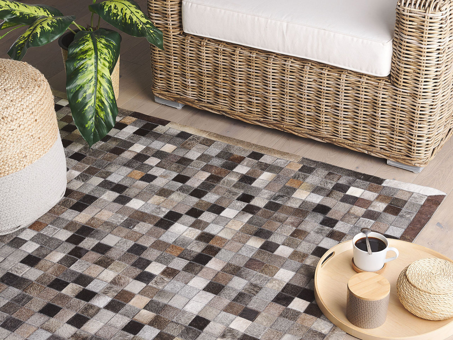 Teppich Kuhfell mehrfarbig 160 x 230 cm Patchwork Kurzflor ARMUTLU