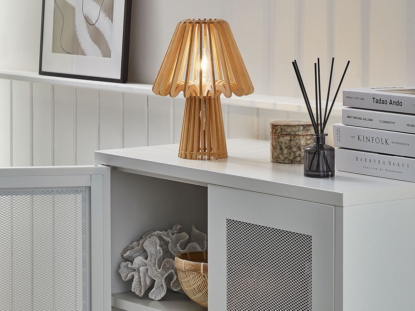 Tischlampe heller Holzfarbton 28 cm Kegelform CLYDE