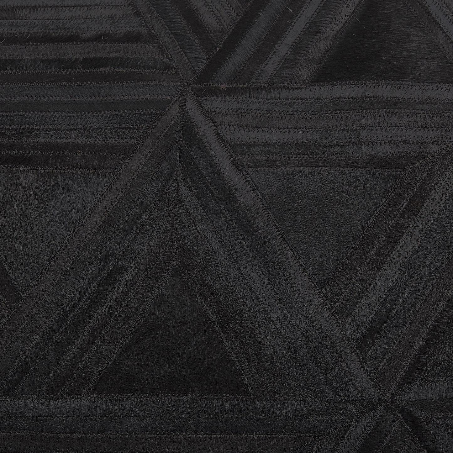 Teppich Kuhfell schwarz ⌀ 140 cm geometrisches Muster Kurzflor KASAR