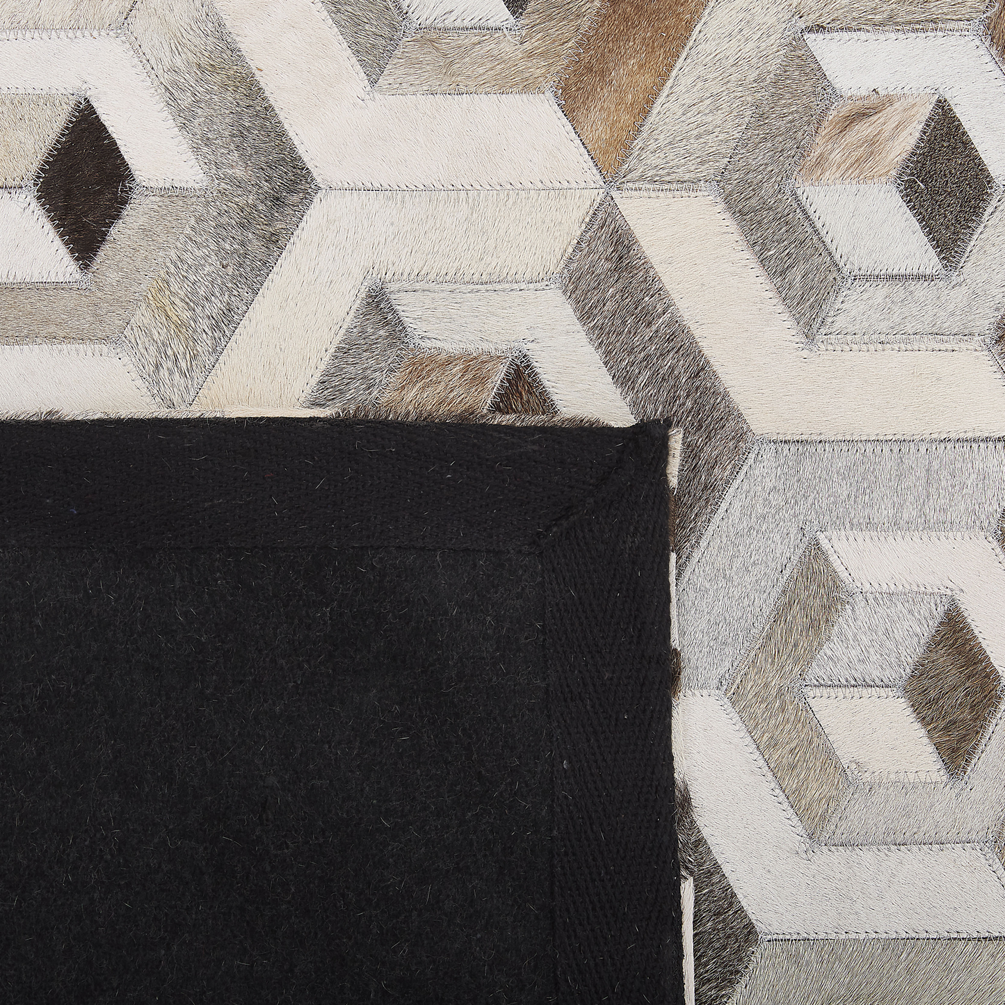 Teppich Kuhfell beige / braun 160 x 230 cm geometrisches Muster Kurzflor TAVAK